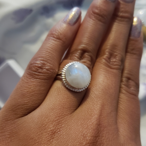 Moonstone sterling silver ring size 7